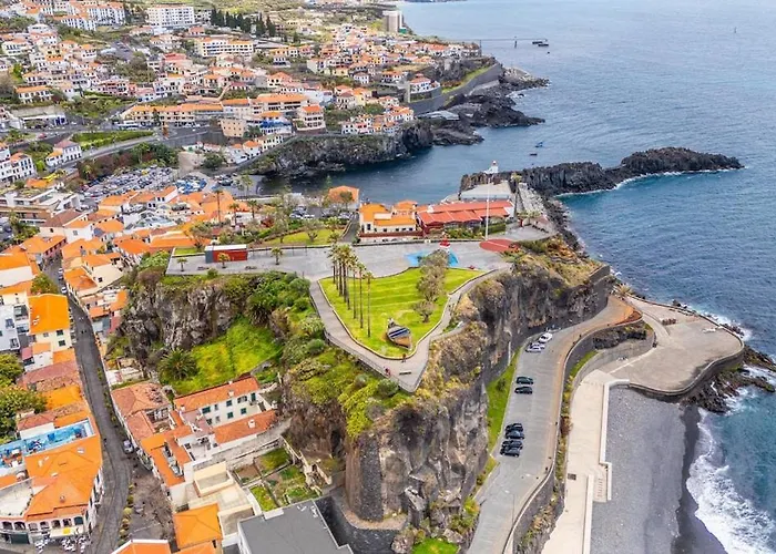 Lobos Village 公寓