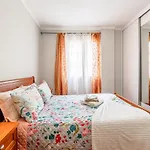 アパート Lobos Village