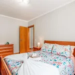 アパート Lobos Village カマラ・デ・ロボス